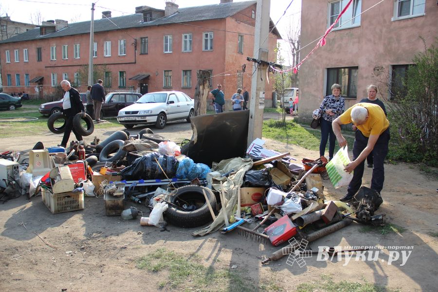 На пожаре в пр. Нелидовском ликвидировали открытое горение (ФОТО)