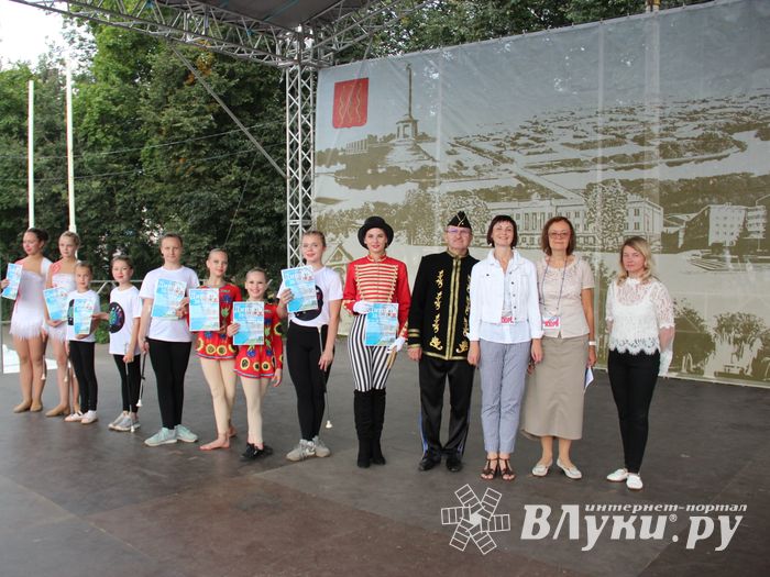 Лучшие мажоретки и барабанщицы награждены (ФОТО)