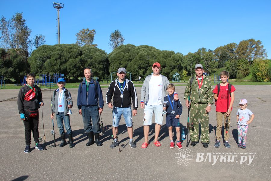 Большой спортивный праздник в Великих Луках (ФОТО)
