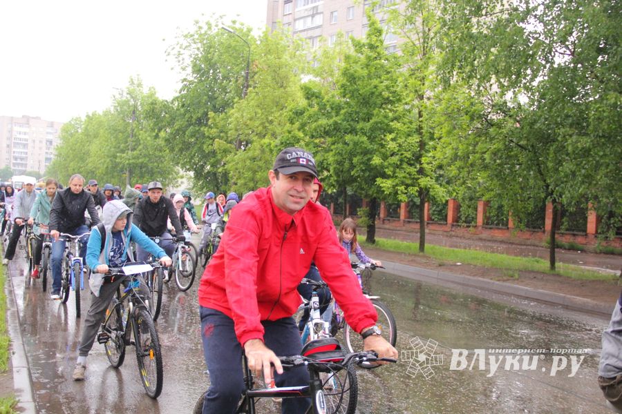 Зигзаг здоровья выполнили великолукские велосипедисты (ФОТО)