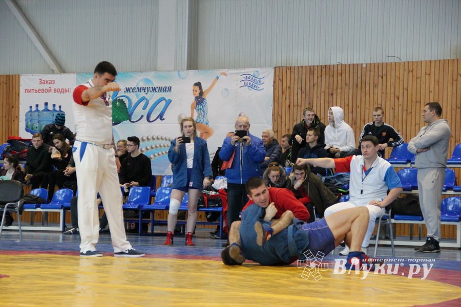 Всероссийские соревнования по самбо проходят в Великих Луках (ФОТО, 0+)