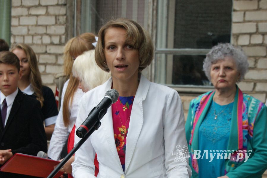 Школы города отметили 1 сентября (фото)