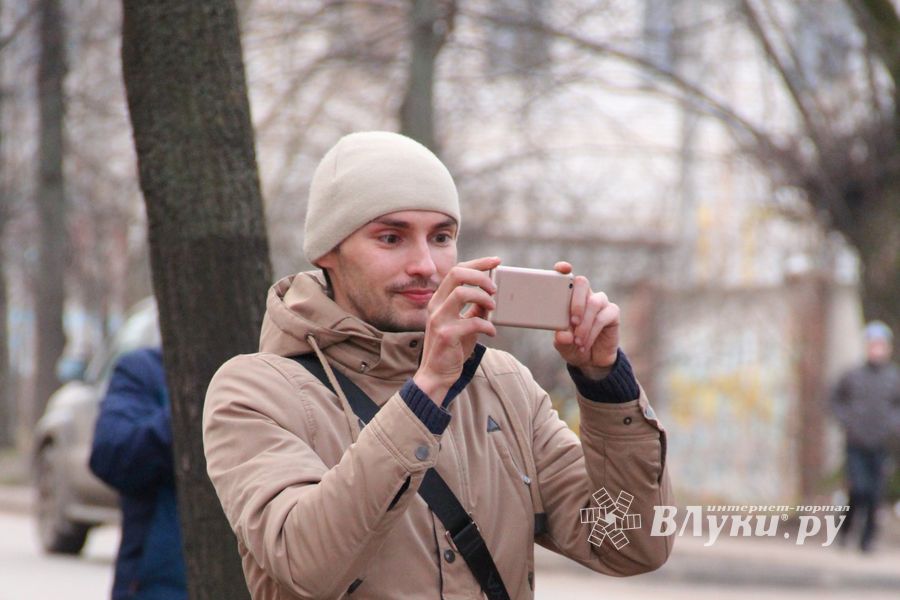 Теперь у всех великолучан есть фото или видео с «Тяжмаш» (ФОТО)