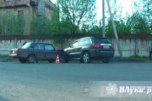 Пешеходный переход на развилке улиц Матвея Кузьмина-Малышева. Быть или не быть?