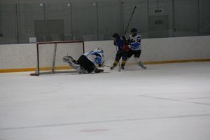 Хоккейная встреча «ЛукиСпорт» — «Барсы» состоялась в «Айсберге» (ФОТО)