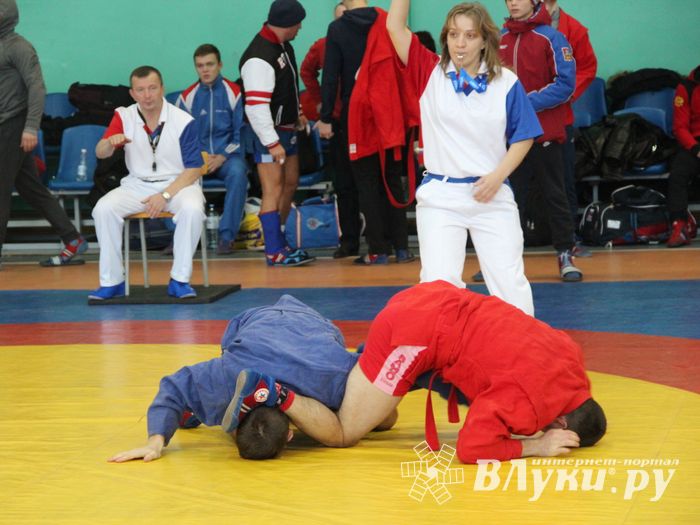 В Великих Луках - время жарких схваток (16+) (ФОТО)