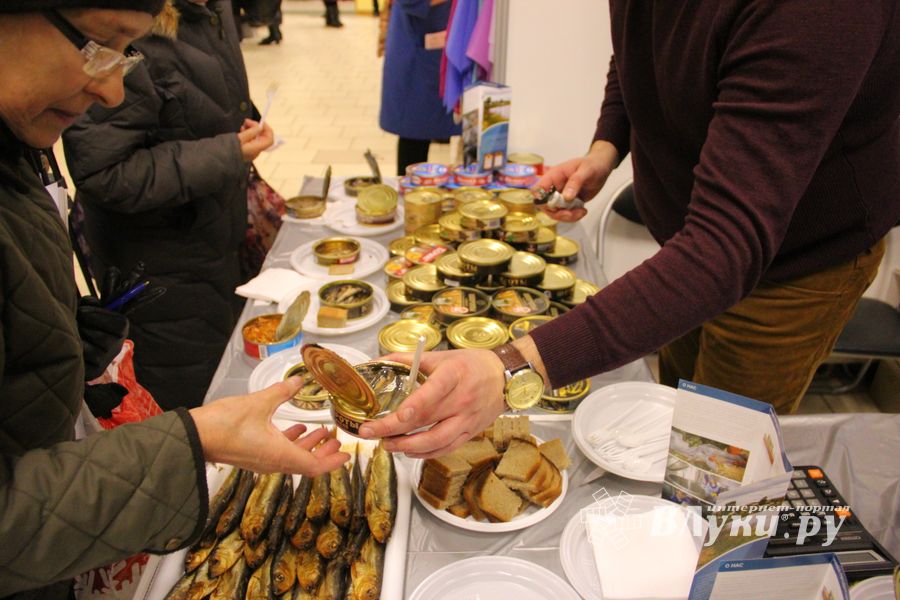 В ДК ЛК открылась 7-я Великолукская универсальная выставка (ФОТО, ВИДЕО)