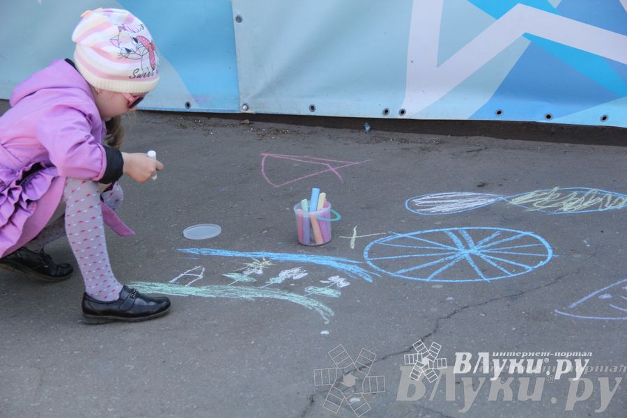 Традиционная весенняя ярмарка прошла в Великих Луках