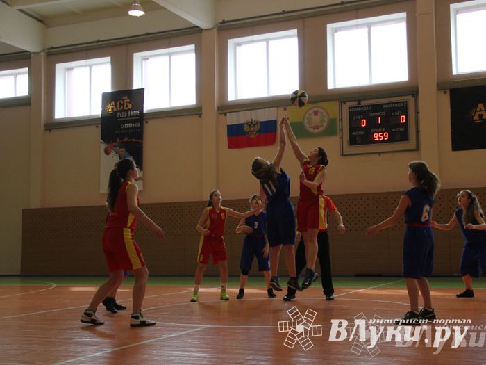 Игра 29 марта Великие Луки — Псков (девушкши)