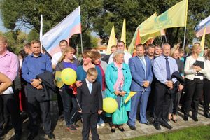 В Великих Луких благоустроили сквер на ул. Жукова (фото)