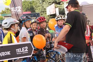 ​Tele2 поздравила великолучан с Днем рождения любимого города (фото)