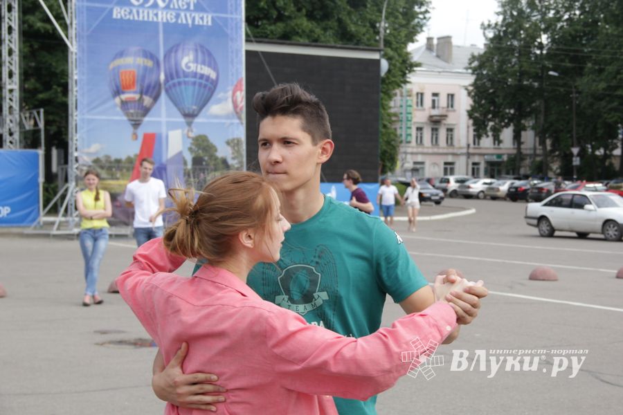 Репетиция вальса