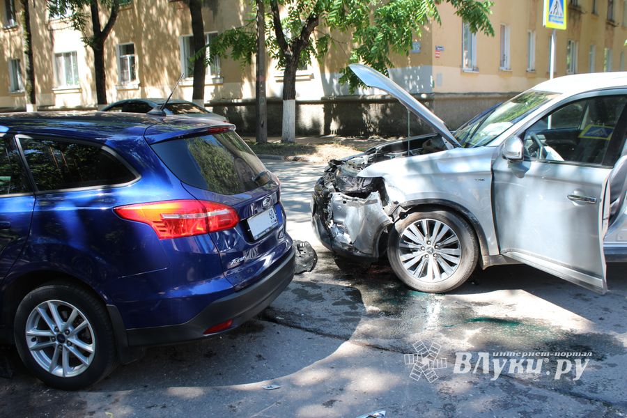 В Великих Луках в ДТП пострадала женщина (ФОТО)
