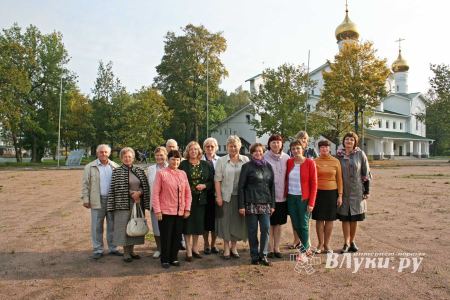 Себежская таможня организовала для ветеранов паломническую поездку в Спасо-Елеазаровский монастырь (фото)