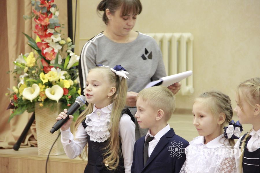 Великолукские первоклассники перевоспитали Бабу-Ягу (ФОТО)