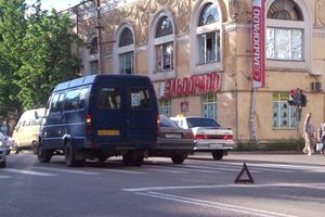 Двойная авария на проспекте Ленина (фото)