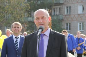 В Великих Луких благоустроили сквер на ул. Жукова (фото)