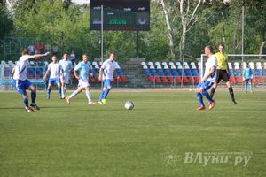 В Великих Луках состоялся матч Первенства СЗФО по футболу между командами «Луки-Энергия» и «Химик»