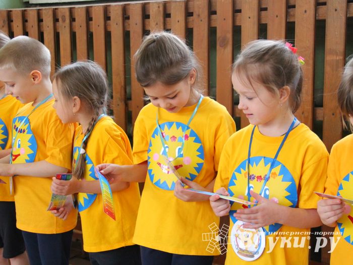 В Великих Луках проходят спортивные соревнования среди дошколят «Юные олимпионики» (ФОТО)