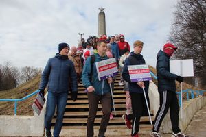 Великолучане присоединились к Всероссийской акции по ходьбе (ФОТО)