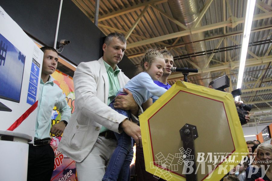 Торговый центр «Апельсин» отметил День рождения