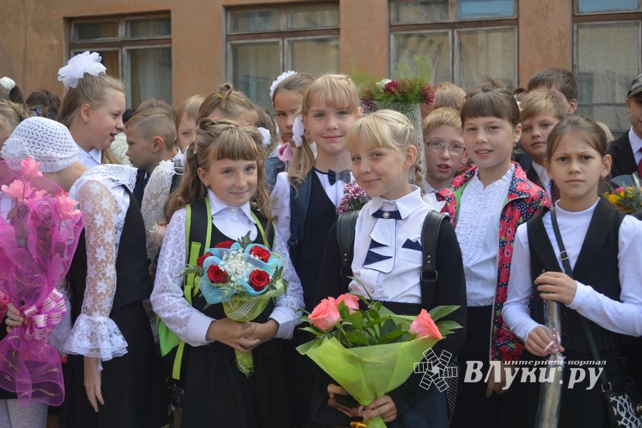 День знаний в Великих Луках (ФОТО)