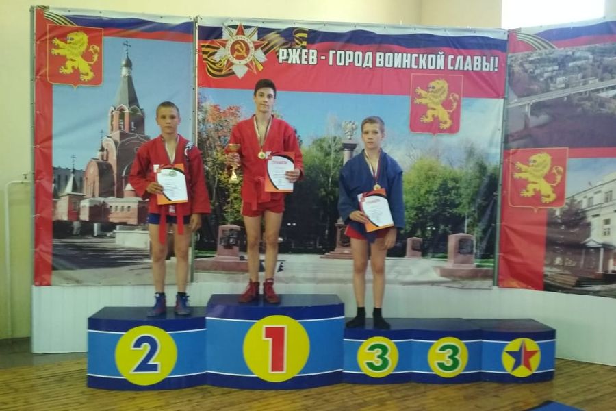 Великолукские самбисты привезли медали (ФОТО)