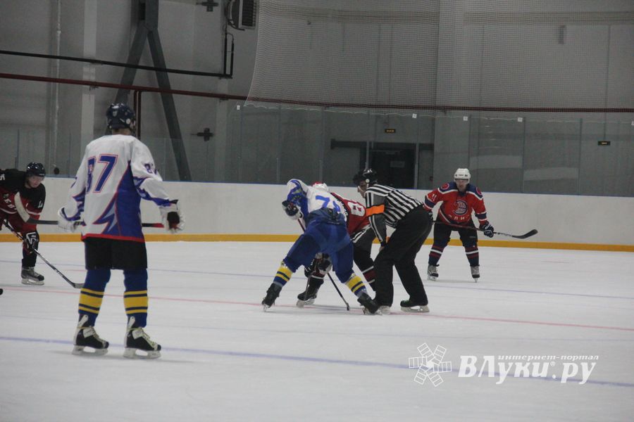 В Великих Луках открыли «Айсберг» (ФОТО)