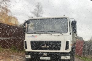 В проезде Нелидовском провалился КамАЗ (ФОТО)