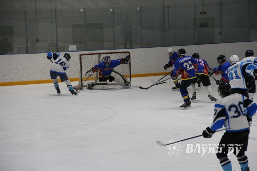 Хоккейная встреча «ЛукиСпорт» — «Барсы» состоялась в «Айсберге» (ФОТО)