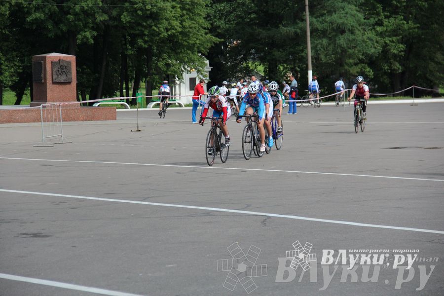 Гонка-критериум по велосипедному спорту