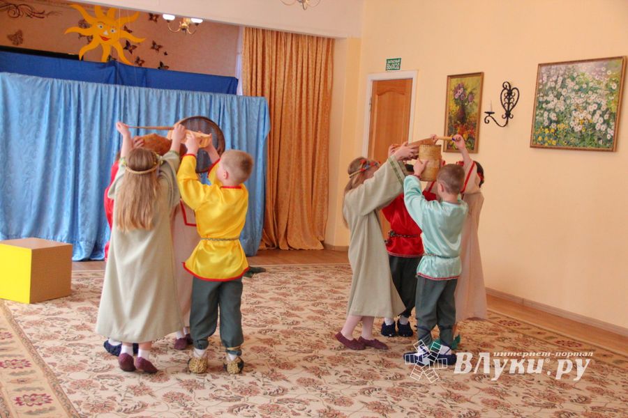 В Великих Луках наградили победителей фестиваля «Великолукская веснянка» (фото)