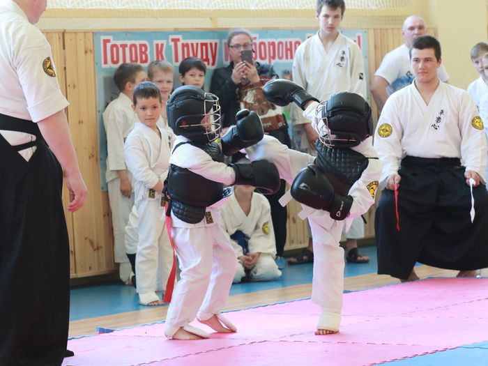 В Великих Луках прошло первенство города по ВБЕ «Кобудо» (ФОТО)