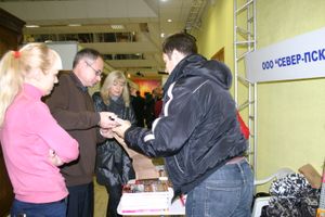 Универсальная выставка малого и среднего бизнеса открылась в Великих Луках