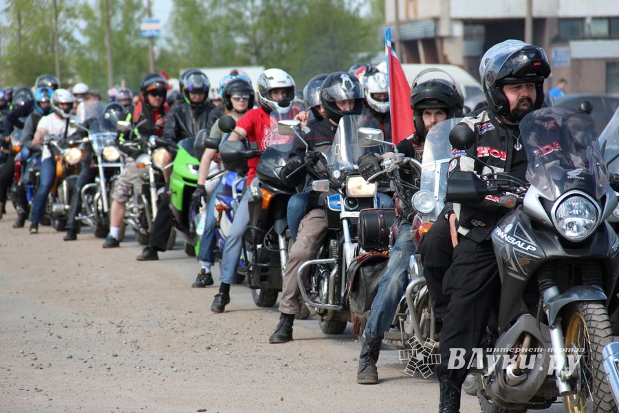 В Великих Луках прошло открытие мотосезона (ФОТО)