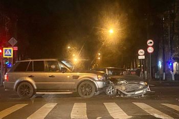 В Великих Луках на Зверева произошло ДТП (ФОТО)