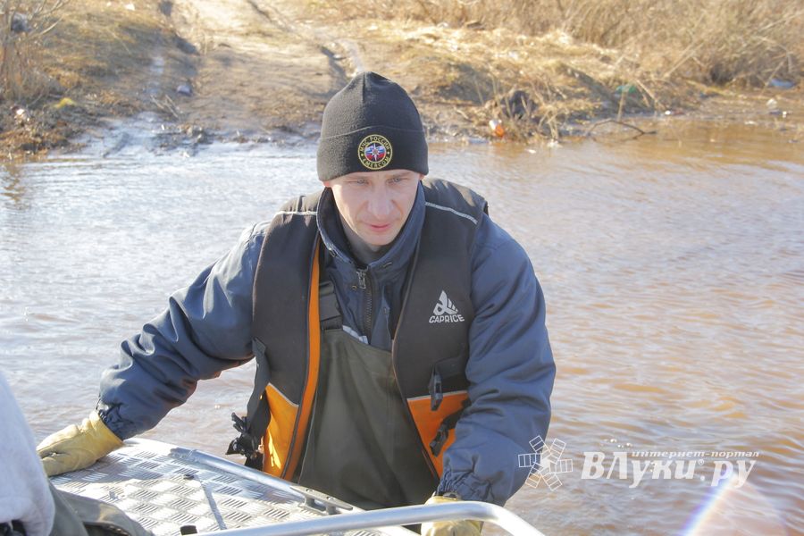 В Великих Луках продолжаются поиски мужчины, пропавшего 9 марта (ФОТО)