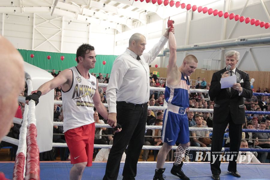 Матчевая встреча по боксу Великие Луки —Псков — Грозный (ФОТО)