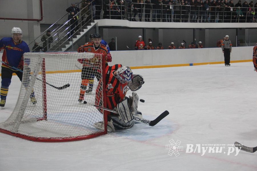 ХК «ЛукиСпорт» обыграл псковскую «Гвардию» по буллитам (ФОТО)