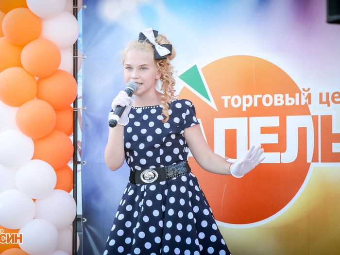 В Великих Луках состоялся детский вокальный конкурс «Оранжевая песенка – 2018» (ФОТО, ВИДЕО)