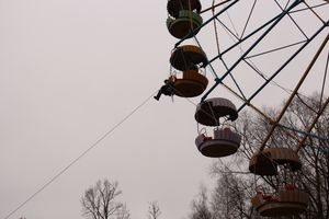 В Великих Луках в Парке культуры и отдыха полным ходом идёт подготовка к празднованию Масленицы (фото)