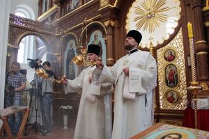Освящение Храма святителя Тихона, Патриарха Всероссийского, святых Новомучеников и Исповедников Российских (ФОТО)