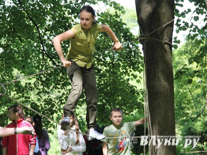 В Великих Луках прошла эстафета «Лабиринты лета» (фото)