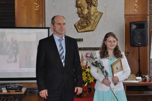 В Великих Луках вручили награды юным дарованиям (ФОТО)