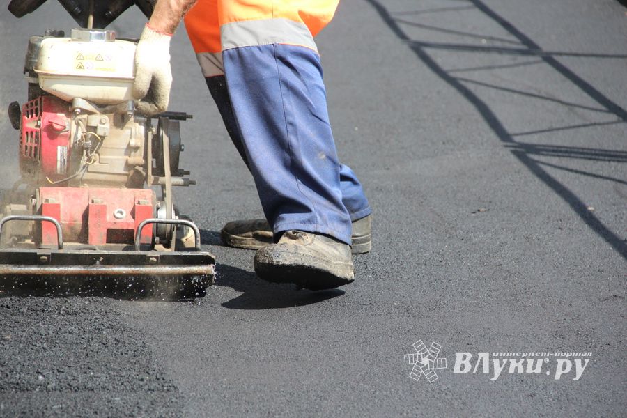 В Великих Луках заботятся о пешеходах (ФОТО)