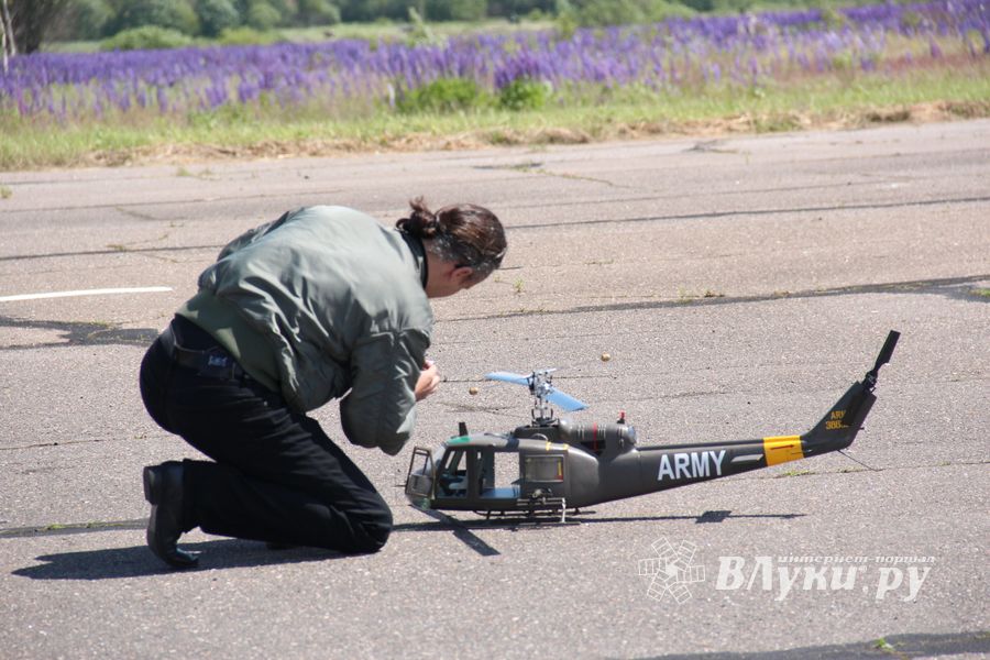 В Великих Луках проходит 7-й Фестиваль авиамодельного спорта (ФОТО)