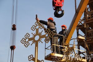 У храма святителя Тихона теперь есть освященные кресты