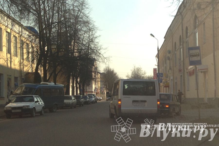 ДТП на пр. Гагарина: столкнулись три автомобиля (фото) 