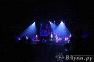 В ДК ЛК состоялся концерт Юрия Михайлова