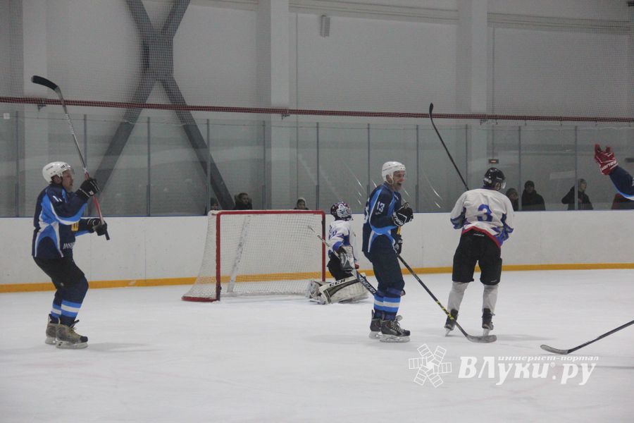 К «ЛукиСпорт» уступил с разницей в одну шайбу (ФОТО)